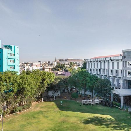Palette Resorts - Hotel Sanhok Bangalore Buitenkant foto
